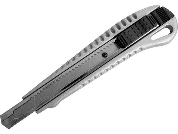 Skalpel Deli Supreme 9mm