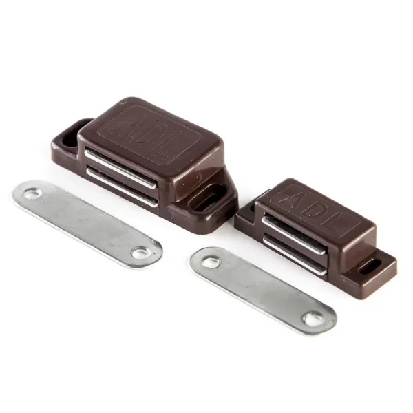 Magnet za vrata braon mali 4,5x1,5cm